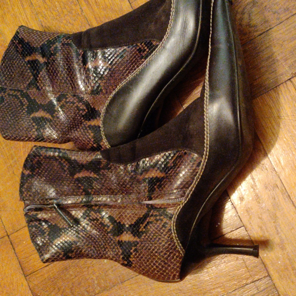 Ankle boots